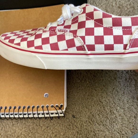 Burgundy Checkered Vans W8.5 US sizing - Picture 5 of 5
